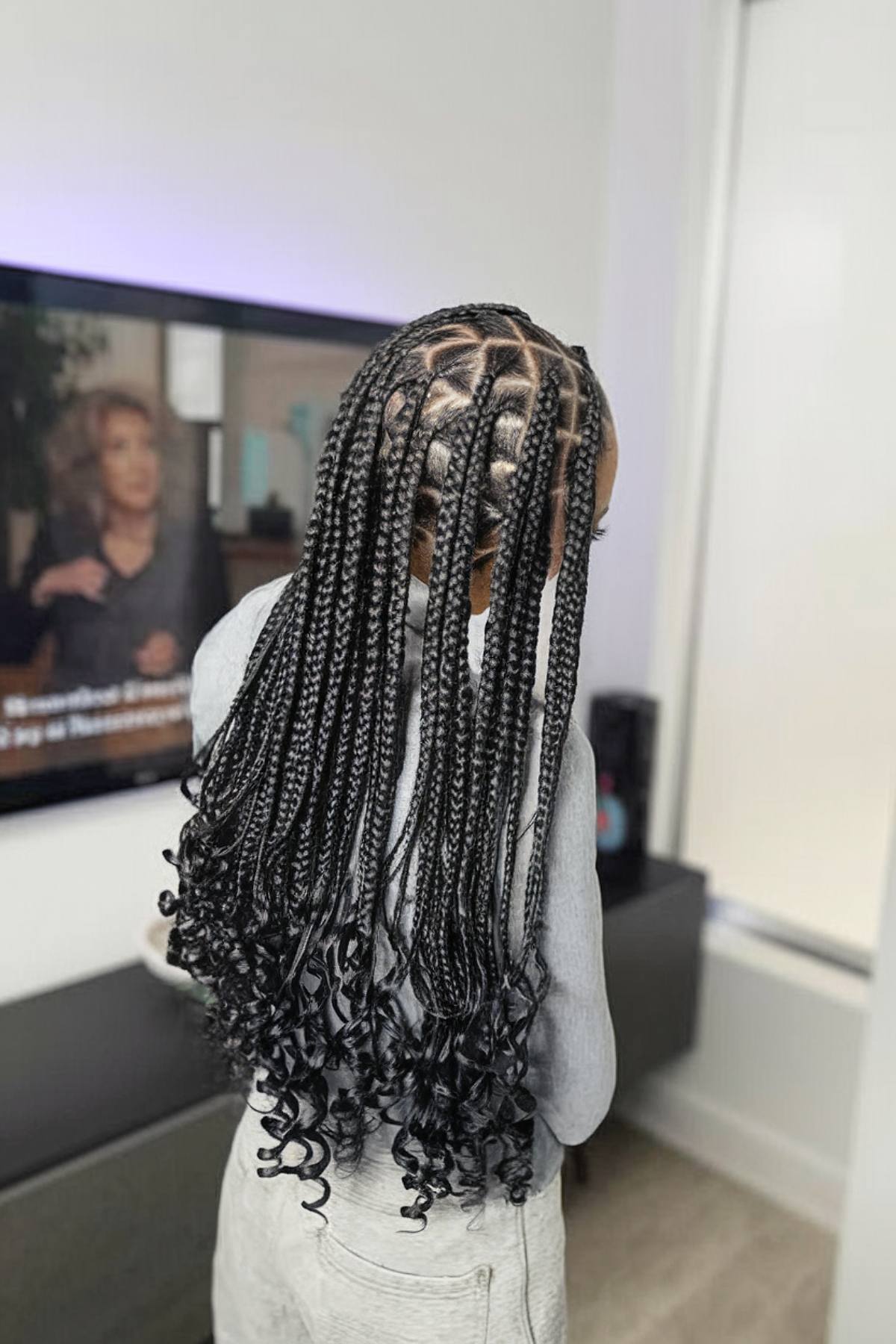 Square braids without knots with huge French curls