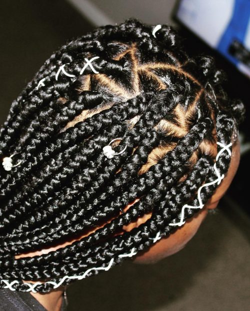 Triangle box braids with rubber bands