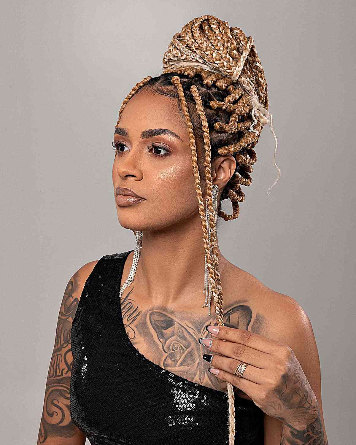 Blonde box braids root