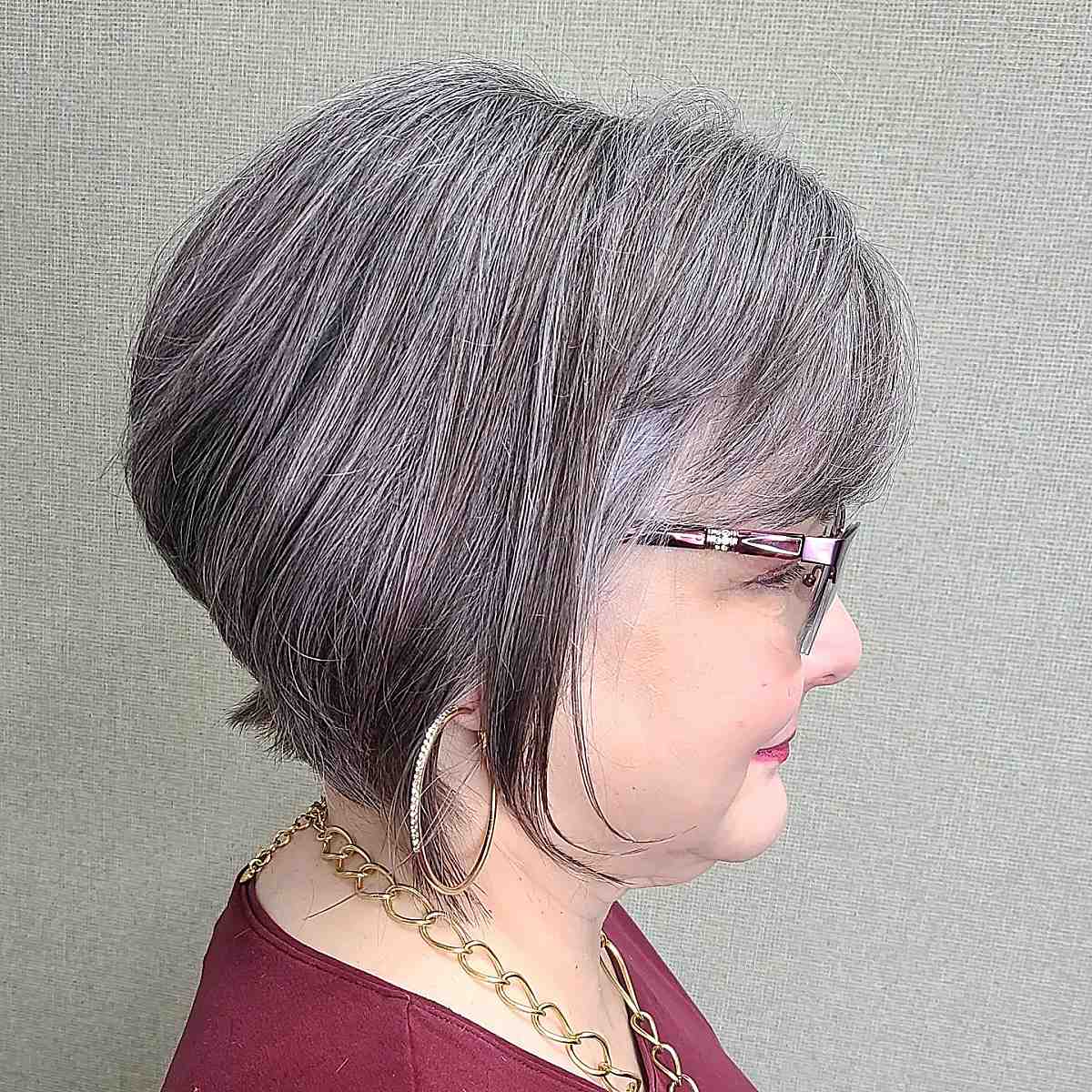 salt and pepper bob with bangs