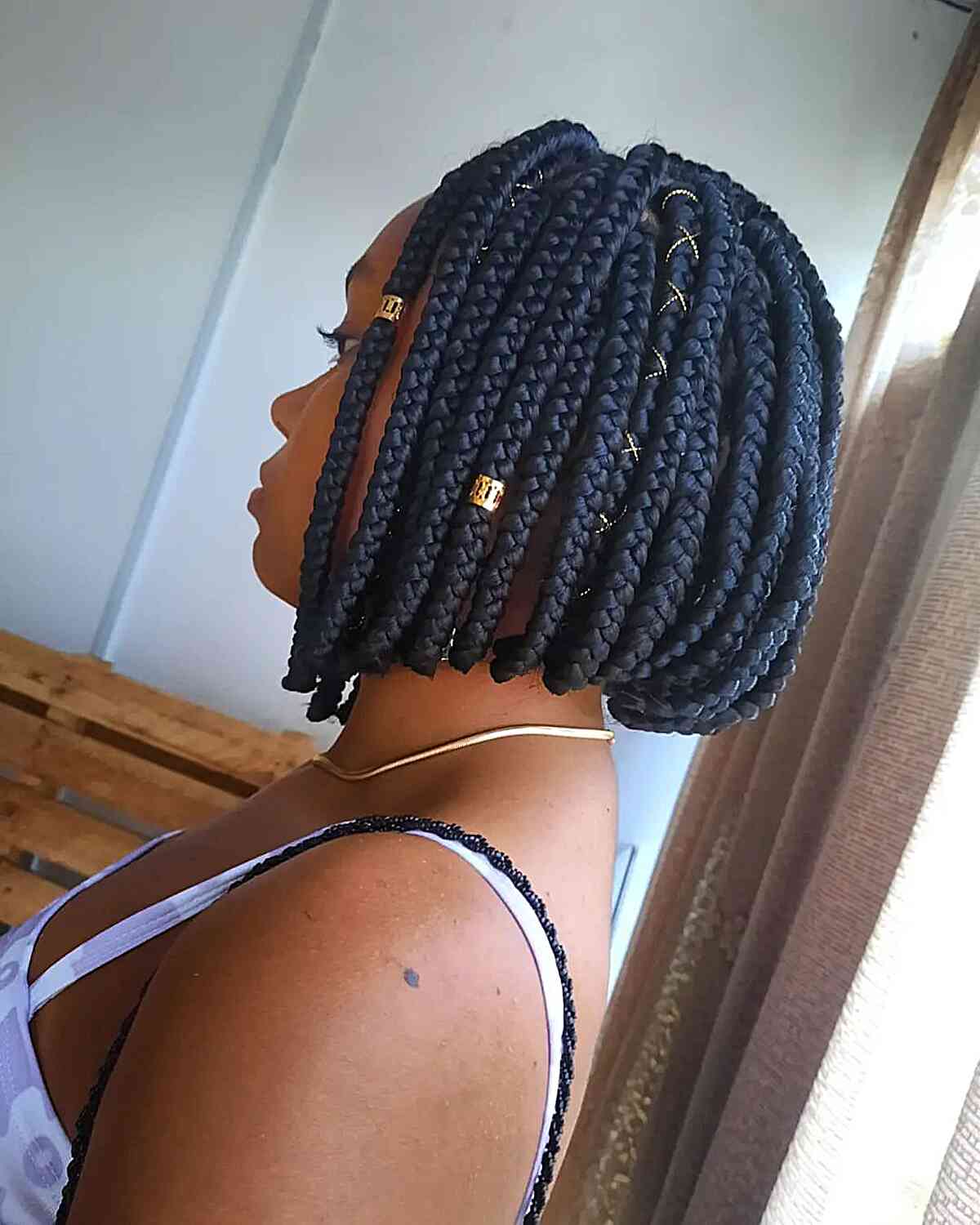Jumbo short braids