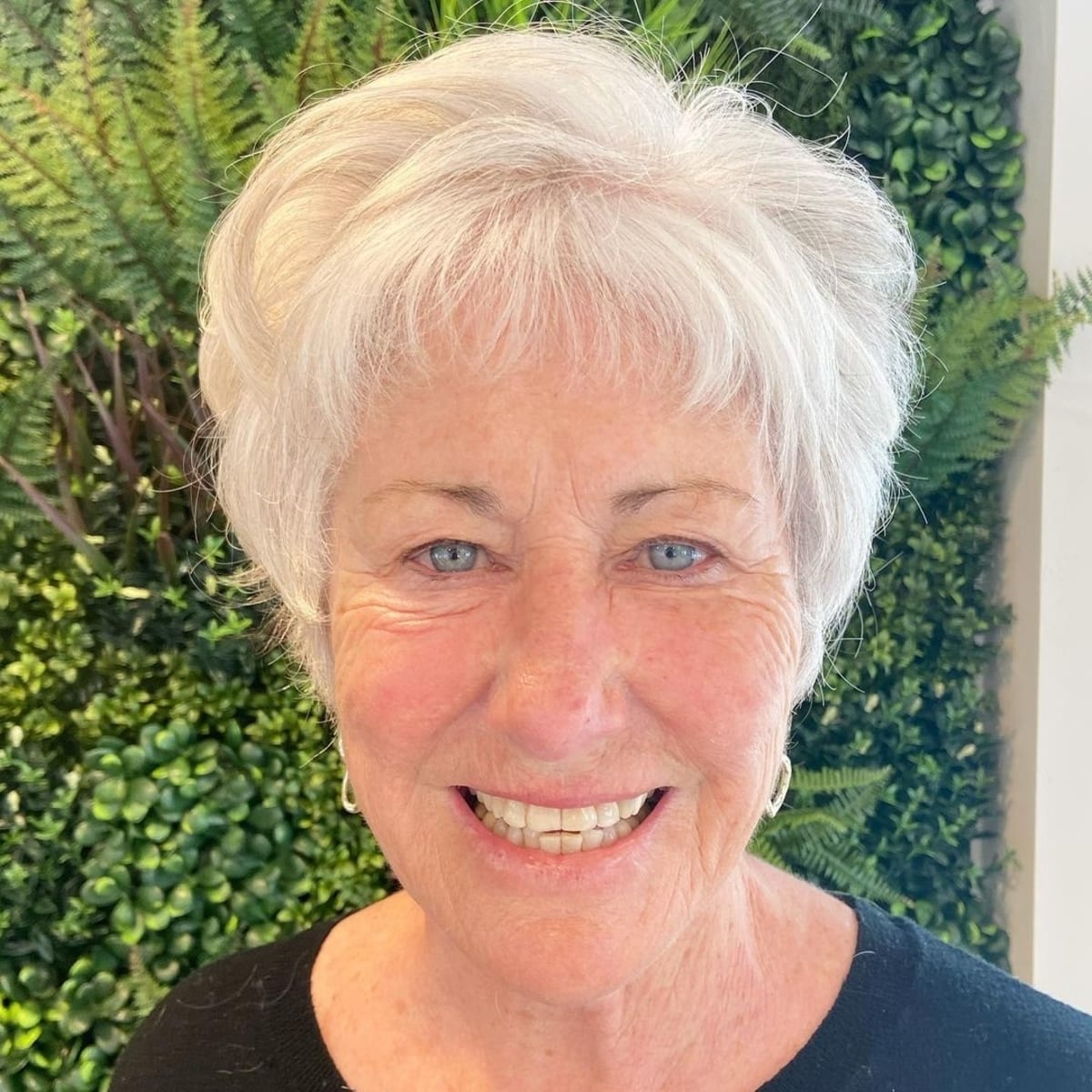 A youthful haircut for women with gray hair