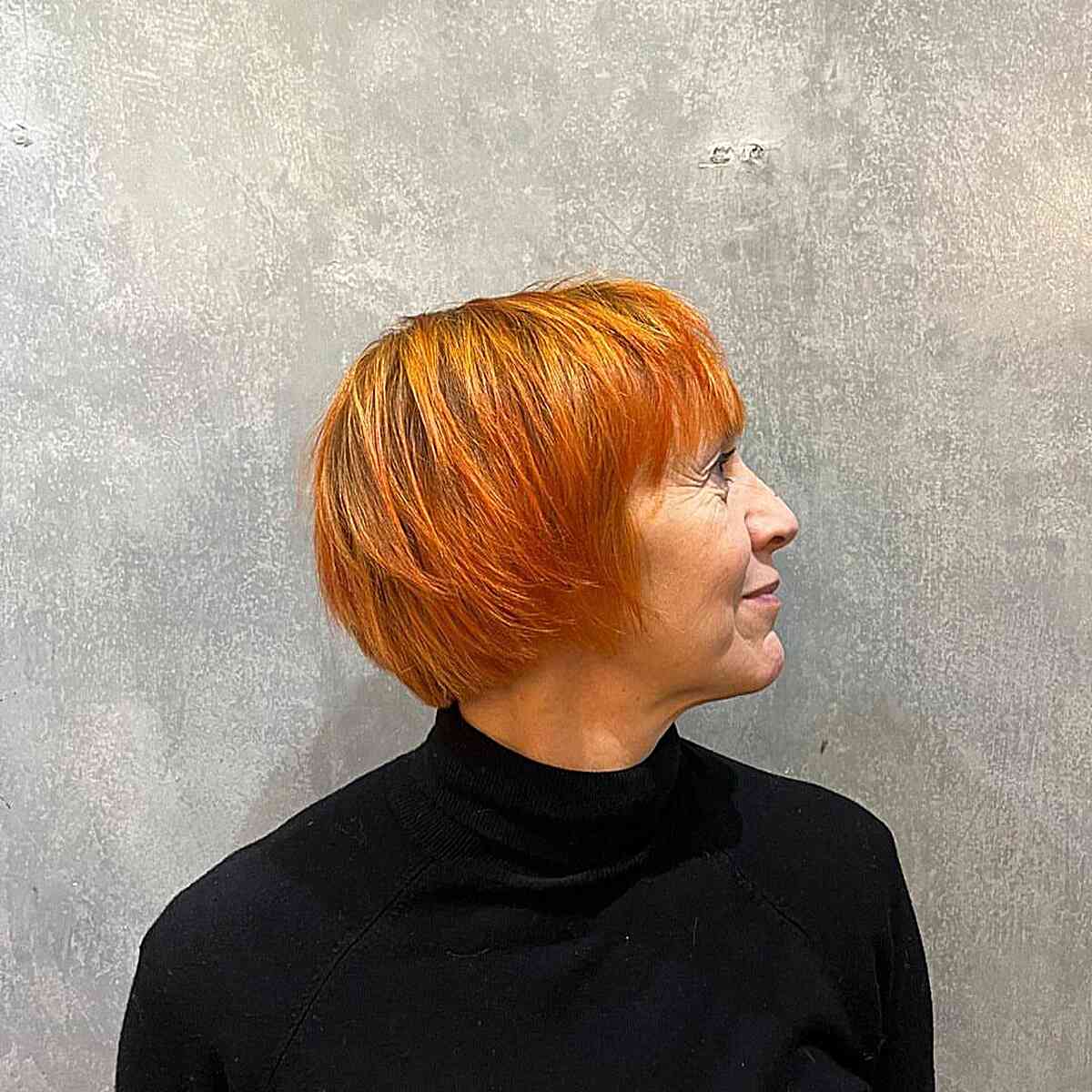Bob Orange copper inspired by copper with explosions for the elderly over the age of sixty