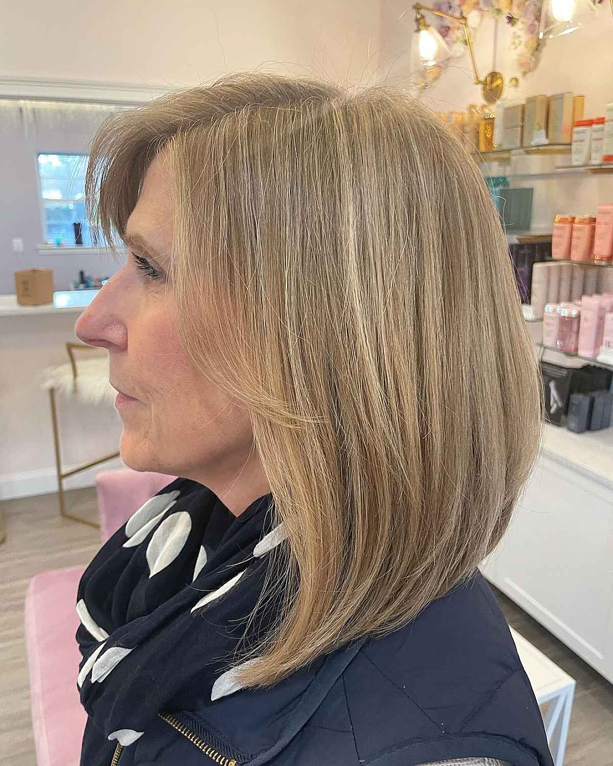 Bob with a shoulder length with hidden layers for children at the age of sixty