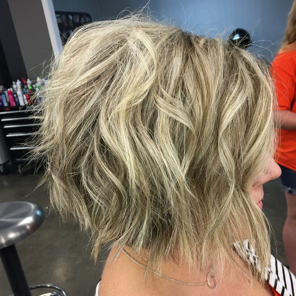 Messy Lowlights hairstyle
