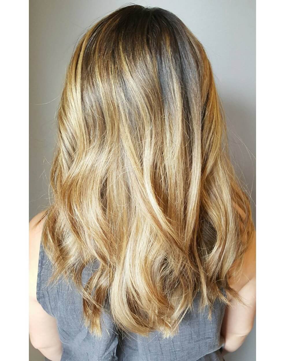 Stylish Dark Brown Hair With Blonde Highlights