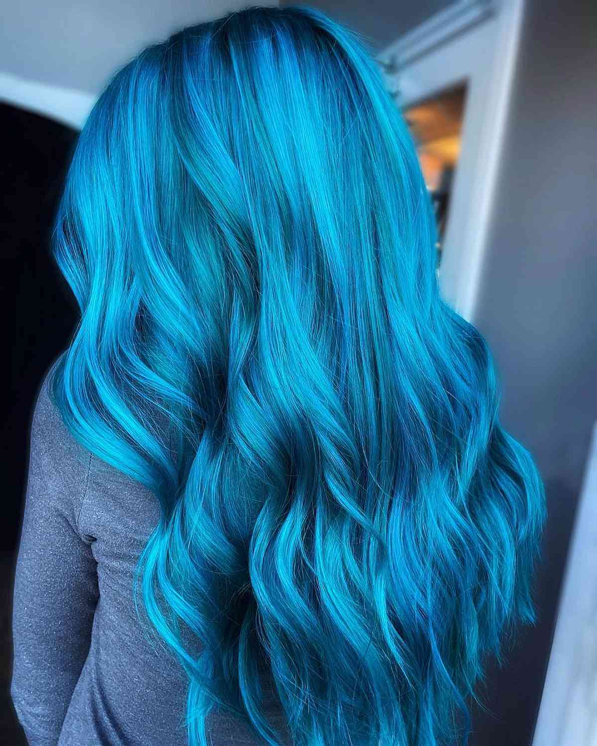 Wunderschönes elektrisches blaublau