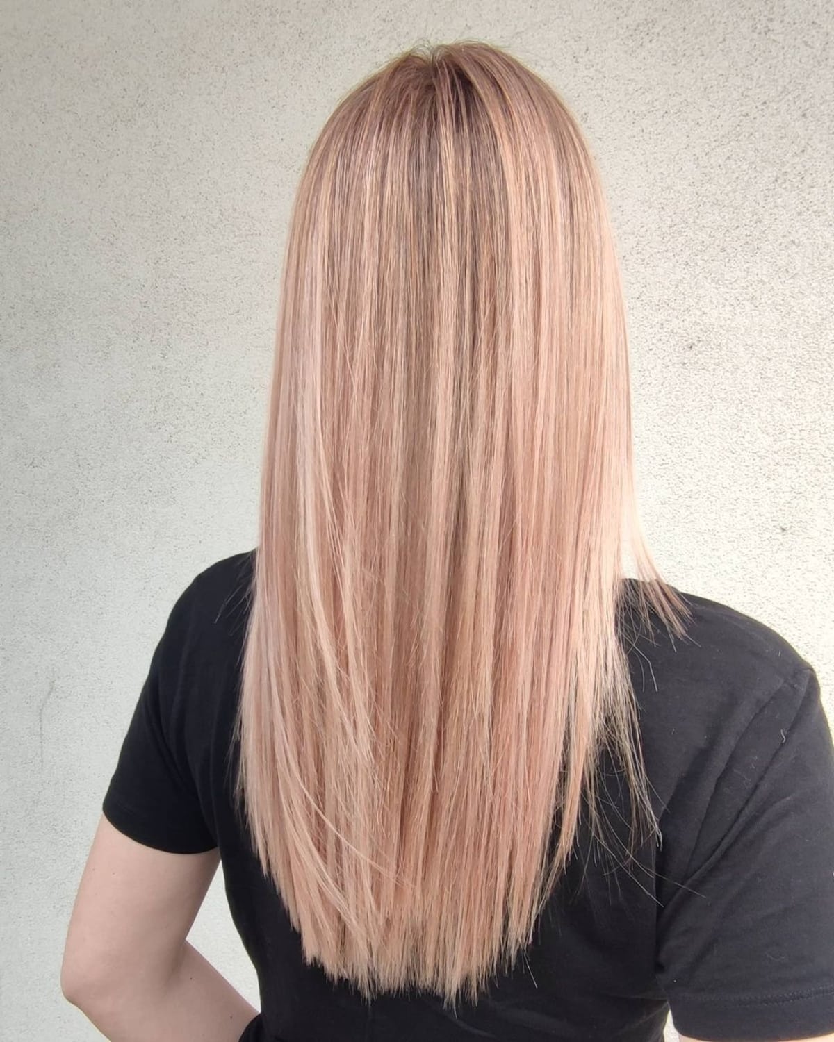 Leichte roségoldene Haare