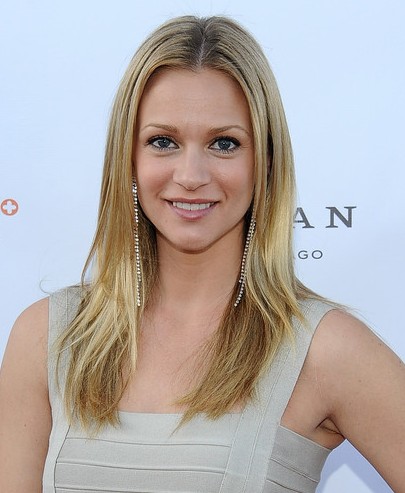 Medium layers hairstyles 2013 Medium layers hairstyles 2013