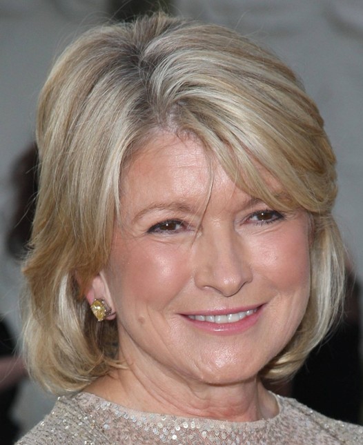 20 best short hairstyles for older women