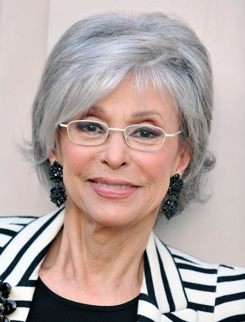 20 short hairstyles for older women: a modern straight haircut for soft hair