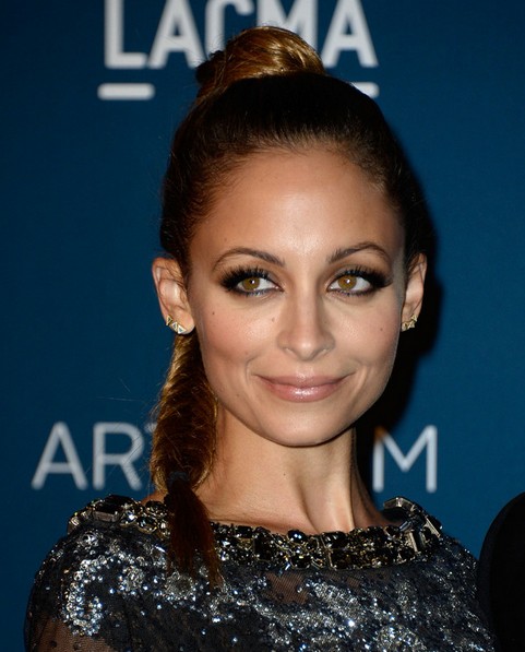 2014 Nicole Ricci Hairstyles: High Fish Ponytail