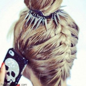 26 Pretty Bun Updo Hairstyles to Try in 2025