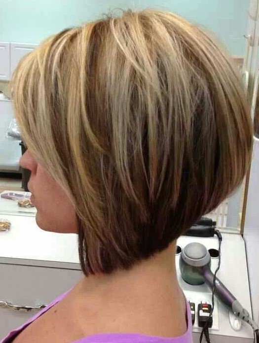 2014 short hairstyles for round faces: Bob A-Line
