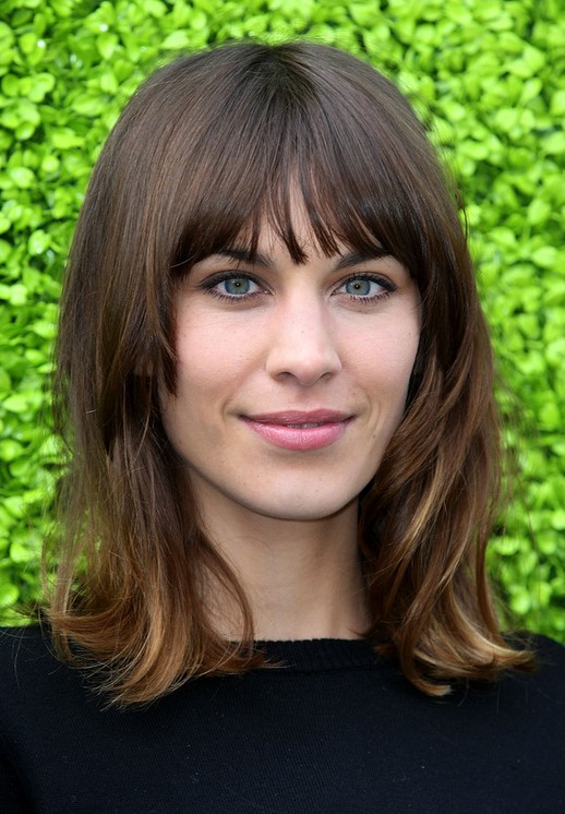 Alexa Chung Hairstyles: Classical Hair Hair Wipe for Reconcilled Hair