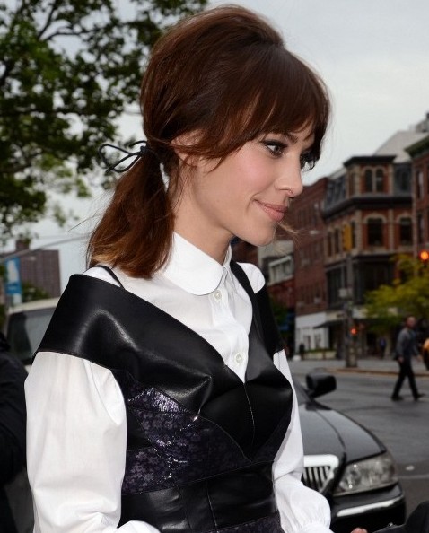 Alexa Chung Hairstyles: Easy Horse Pony