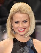 Isn't Eve short hairstyles 2013