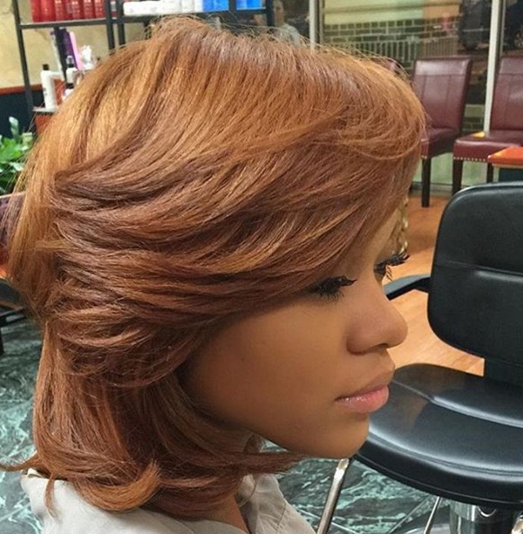 Amazing hair color - the hairstyle length of the shoulder