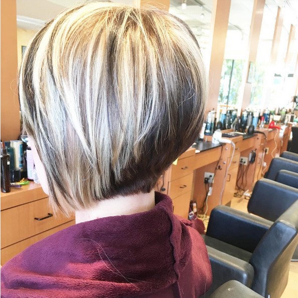 Bob Pop haircuts - easy, straight hairstyle