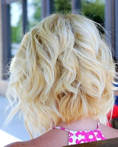 Corner Bob Pop Pop with soft curls