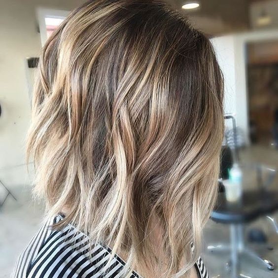 10 Winning Looks with Layered Bob Hairstyles: Women Short Hair Cuts