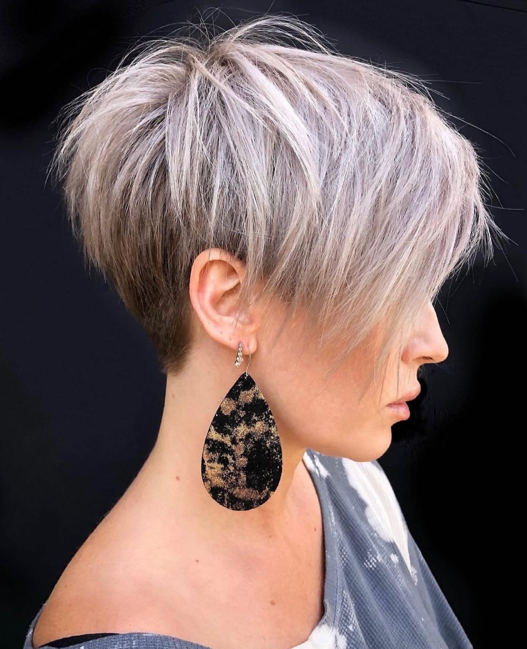 The best ideas of short pixels and hairdressers - modern haircuts for women 2021 - 2022