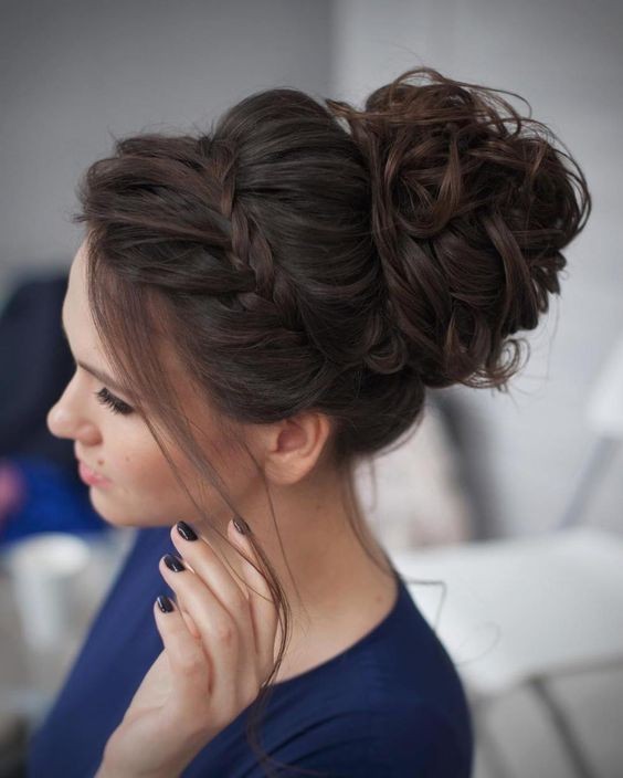 Best-UPDo-Hirstyless-FOR-Long-in 2017-by-Ledding-UPDOS