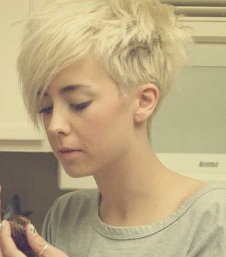 Blonde messy pixie with long explosions
