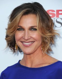 Brenda Strong Short Hairstyles