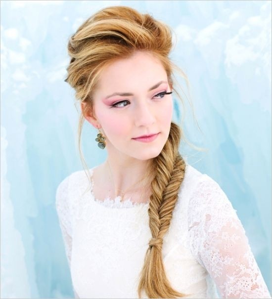 Hairstyle Ideas and Summer Honor: Side Fish Tail braid