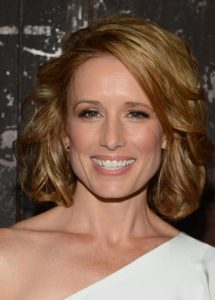 Brooke Langton Medium Layered Haircuts