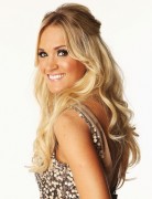 Carrie Underwood Long Kurly hairstyles 2013