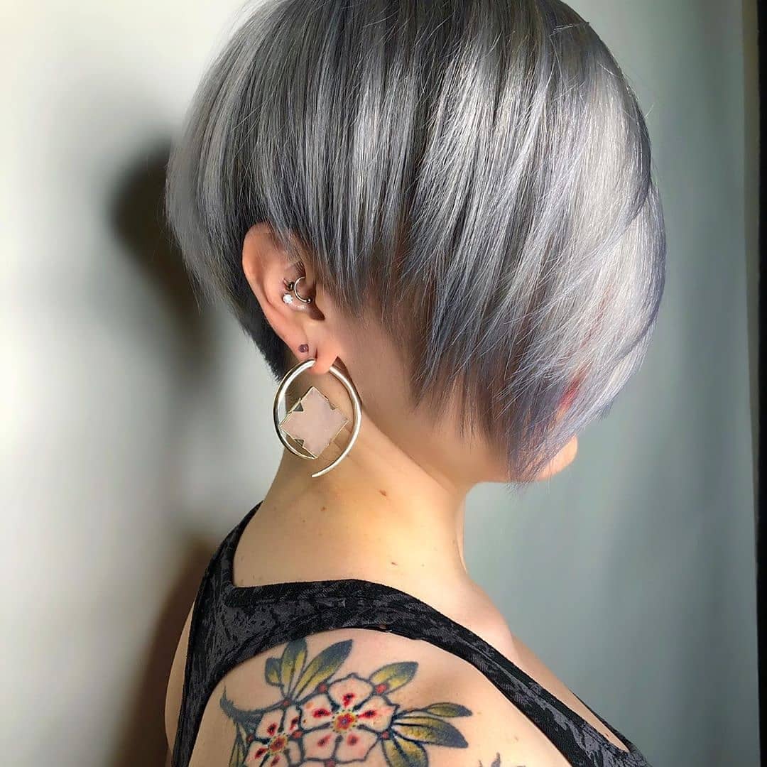 Unofficial and easy hairstyle for women - simple short hair pieces
