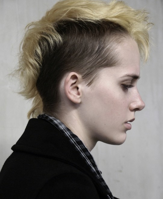 Elegant hawk hammer - short haircut 2014 - 2015