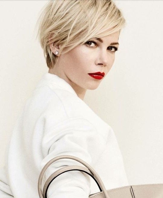 Elegant hairstyle for short hair - spring, summer haircuts design