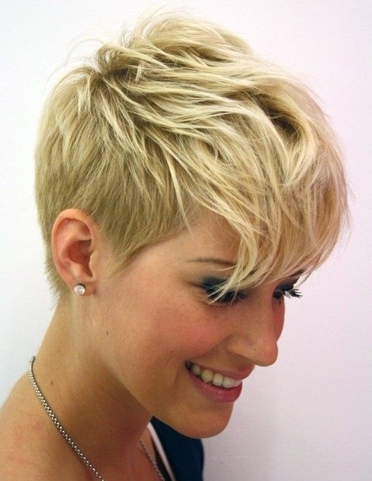 Elegant short chaotic hair 2015
