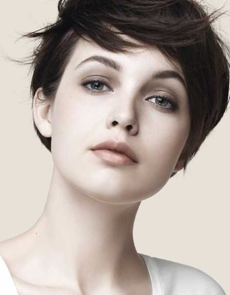 Suricized short hair style for summer