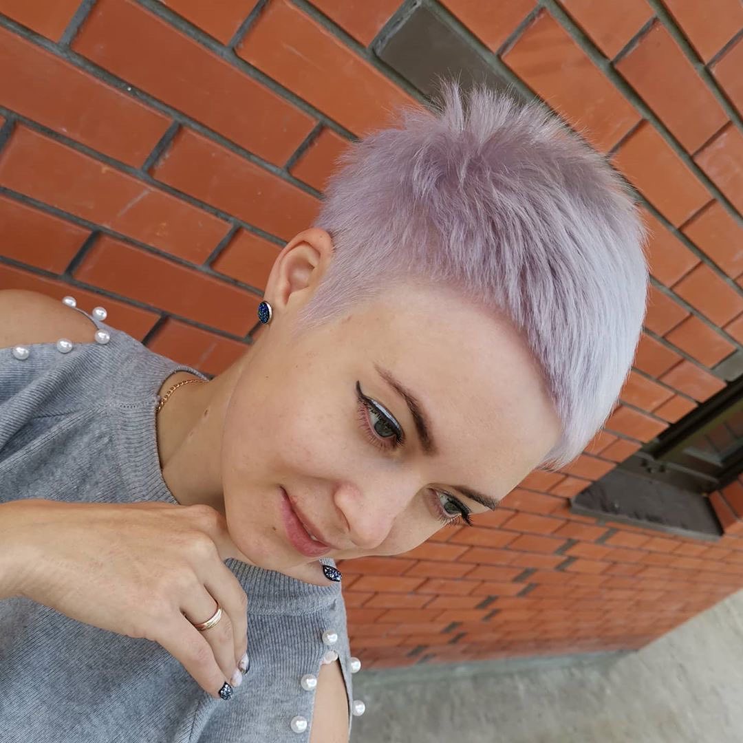Stylish short hairstyle with color - hairstyles, women and haircuts 2021