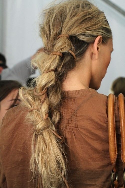 Cold mower hair style, messy.