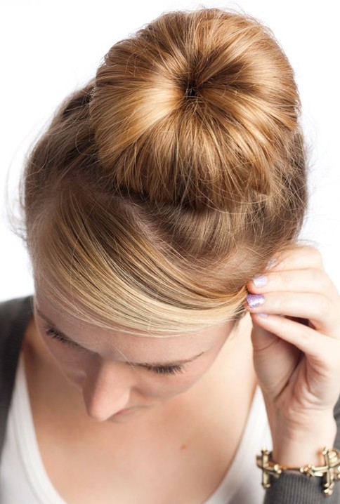 Crown Bonn hairstyle: updated hairstyle for a concert