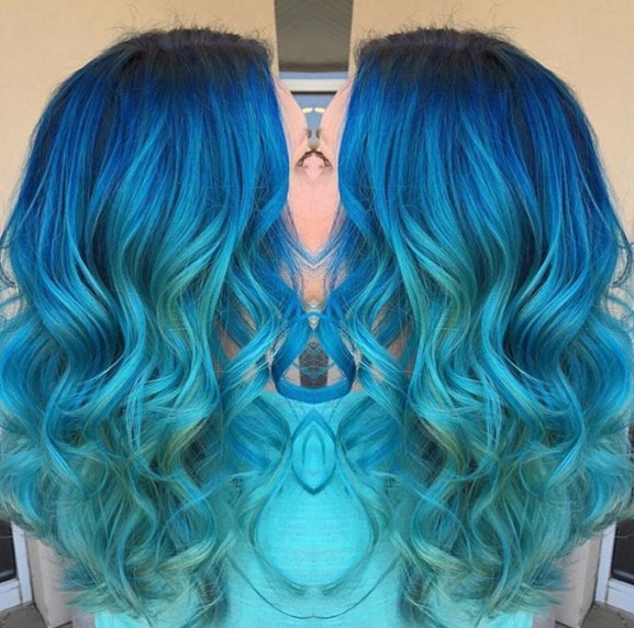 Tight curly hairstyles - Aqua Blues