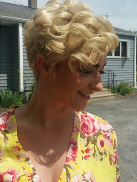 Nice blond hairstyle for women