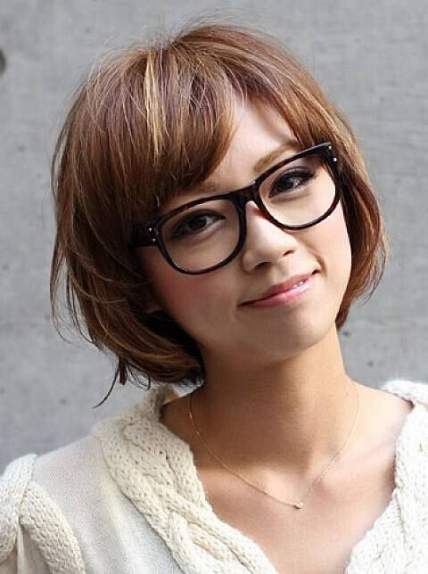 Nice hairstyle for girls with circular faces and glasses