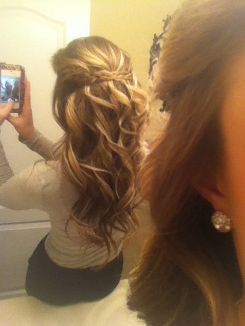Good hairstyles with long curly hair