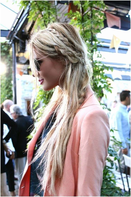 Girls' cute horse tail hairstyles: Summer hairstyles for fall