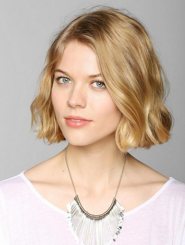 Lentle -length hairstyles for a pop: short wavy hair