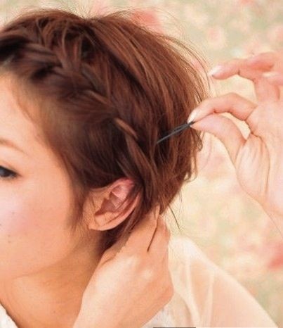 Cute daily hairstyles: short hair with braids