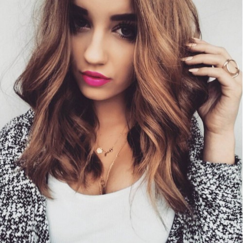 Nice hairstyle for the girl - medium hair styles