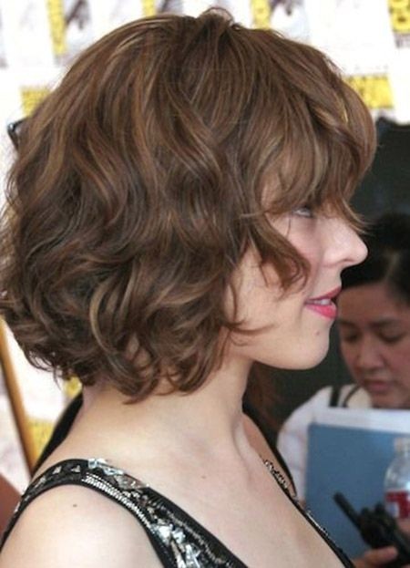 Nice hairstyles for short wavy hair