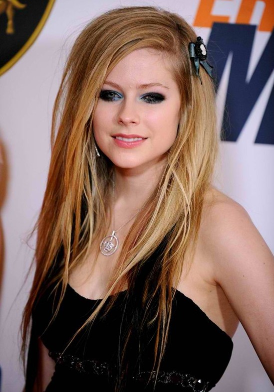 Cute Long Hairstyles for Girls: Avril Lavigne Hair